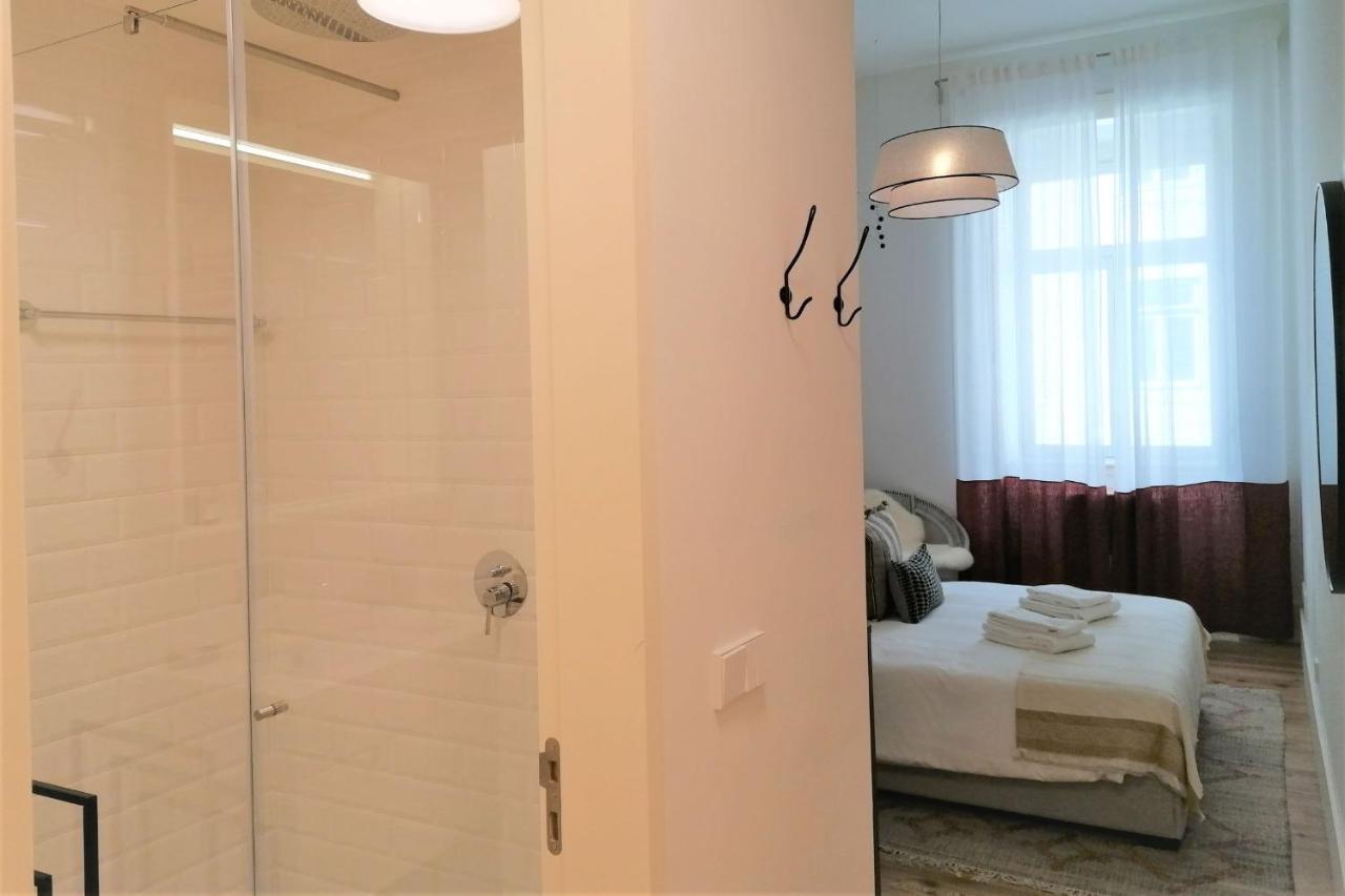 Brand New & Spacious 2Bdr Apartment By Lovelystay 리스본 외부 사진